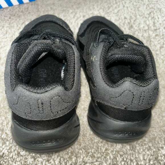 adidas Kids Black Sneakers - Picture 7 of 10